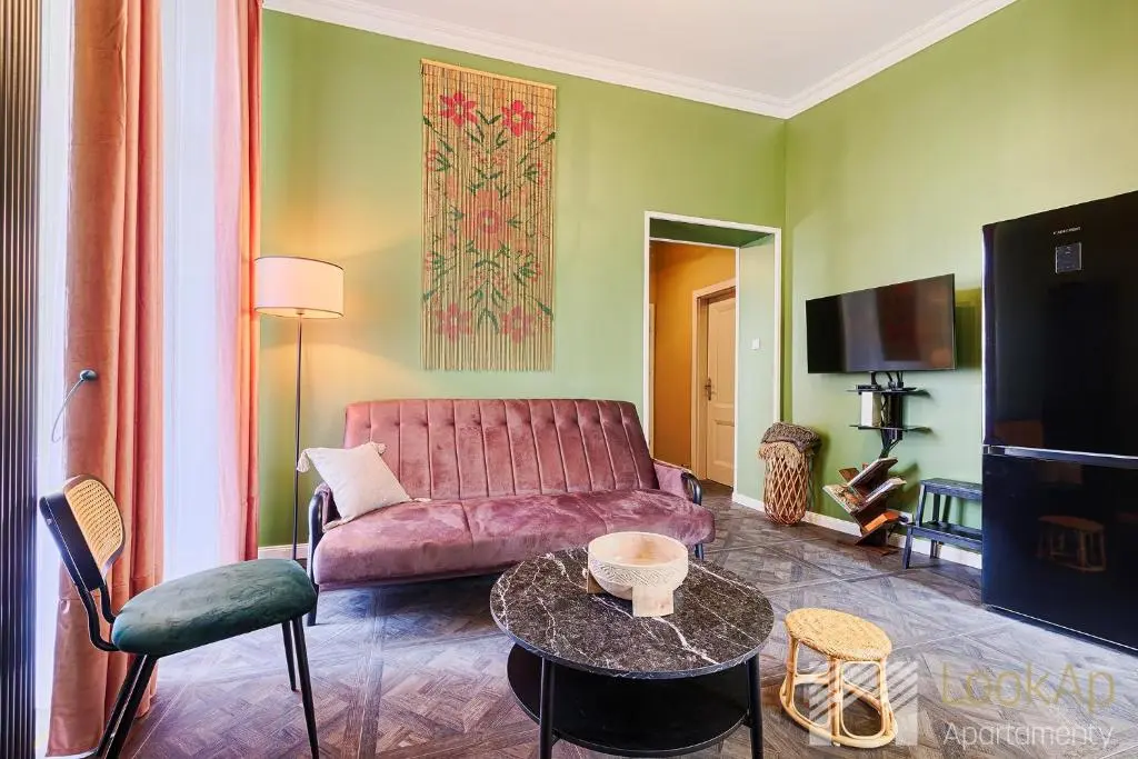 Image of Piotrkowska Premium by LookAp