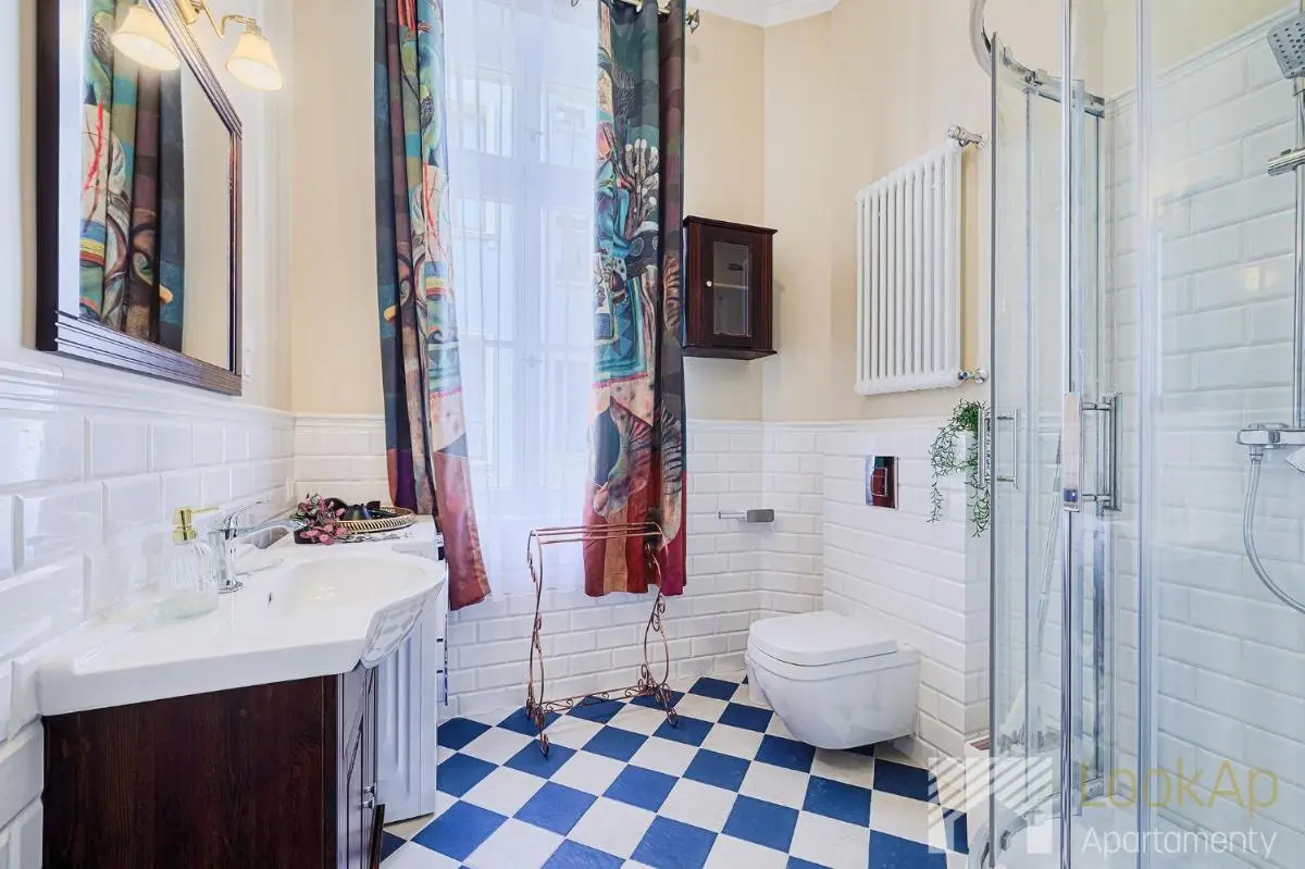 Image 2 of Piotrkowska Premium by LookAp