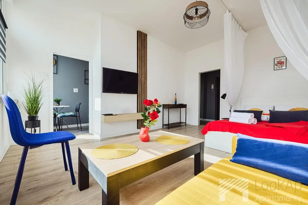 Image 4 of Piotrkowska pasaż Schillera by LookAp