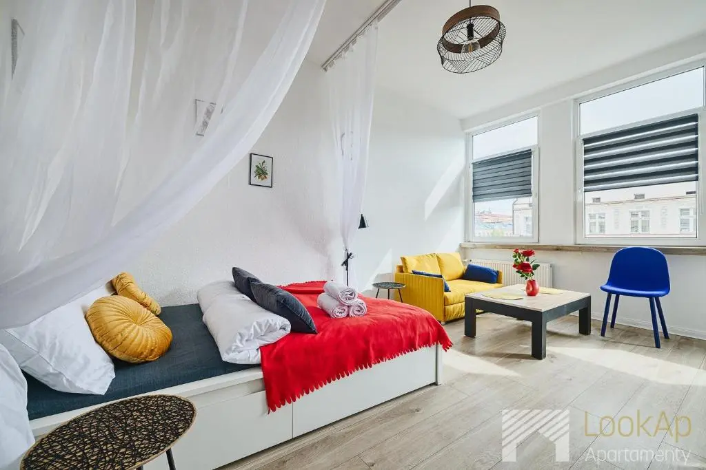 Image of Piotrkowska pasaż Schillera by LookAp