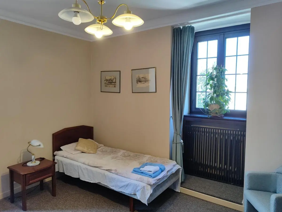 Image 1 of Pokój 315 dla dwóch osób z prywatną łazienką – Piotrkowska 262-264