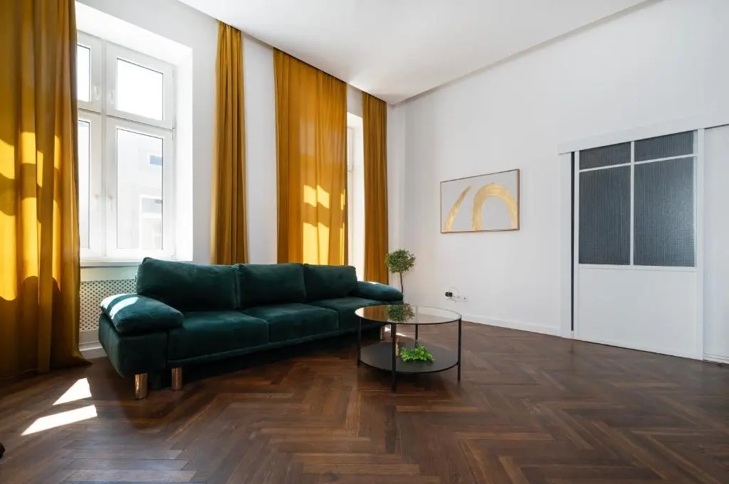 Image of Prestige Suite Apartment Piotrkowska with Parking, AirCon