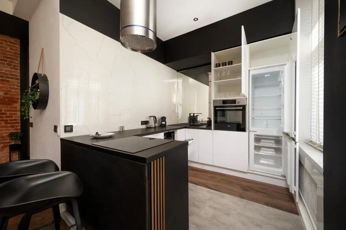 Image 2 of Prestige Suite Apartment Piotrkowska with Parking, AirCon