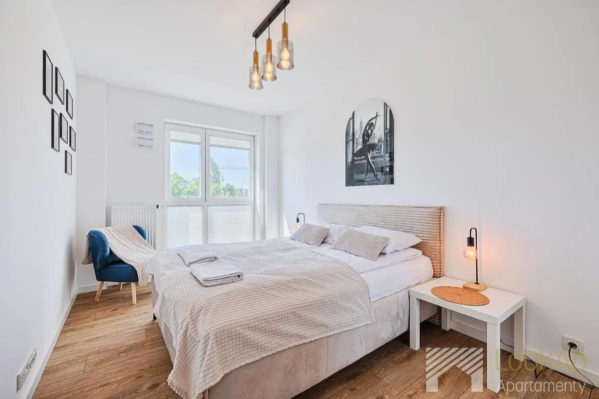 Image 1 of Primo Deluxe by LookAp