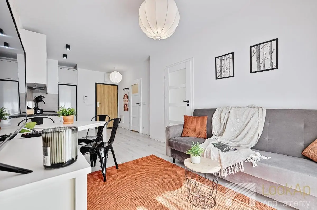 Image 3 of Primo II by LookAp