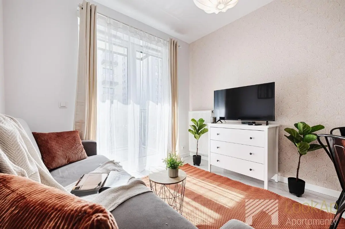 Image 4 of Primo II by LookAp