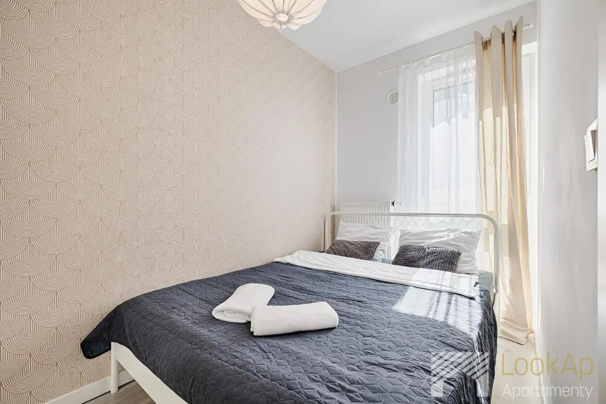 Image 1 of Primo II by LookAp