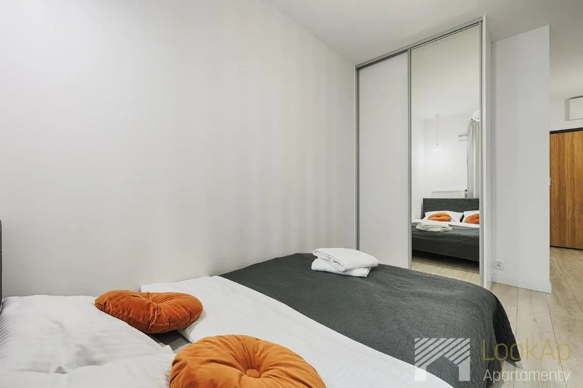 Image 1 of Primo I by LookAp