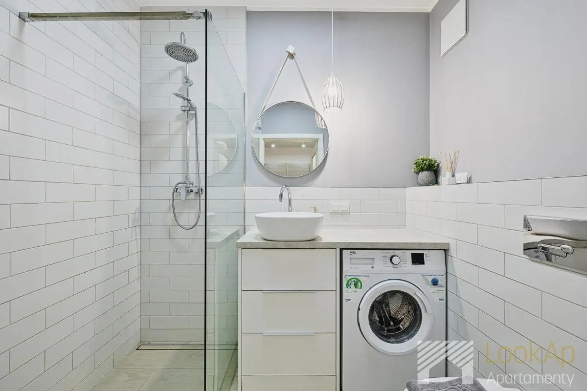 Image 2 of Primo I by LookAp