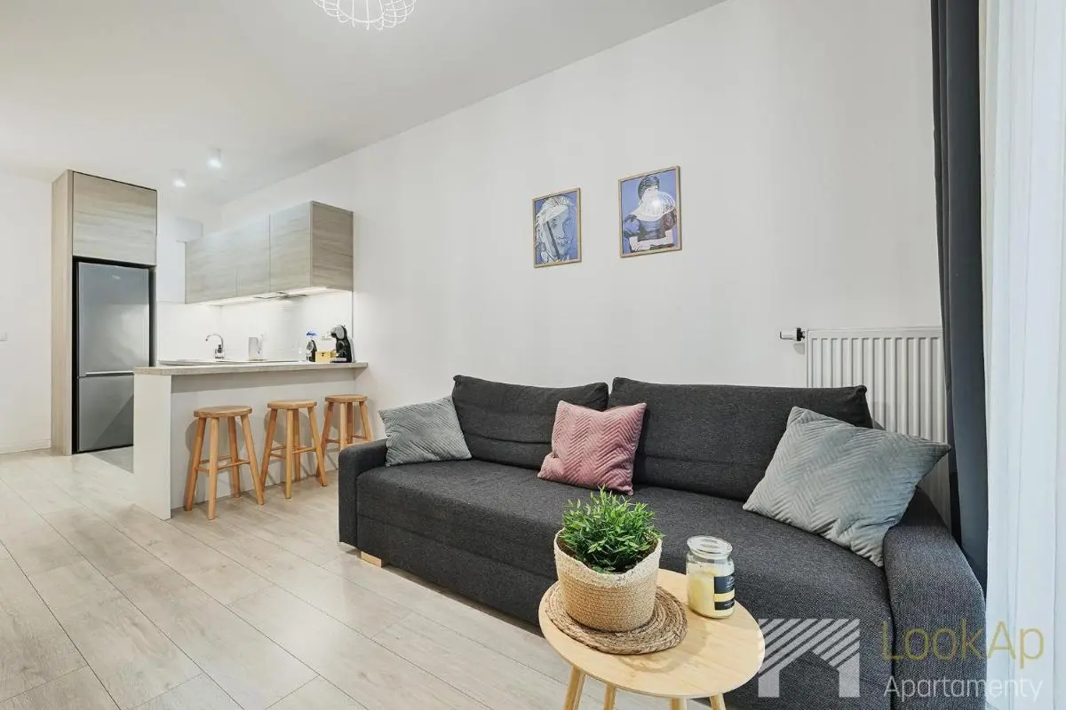 Image 3 of Primo I by LookAp