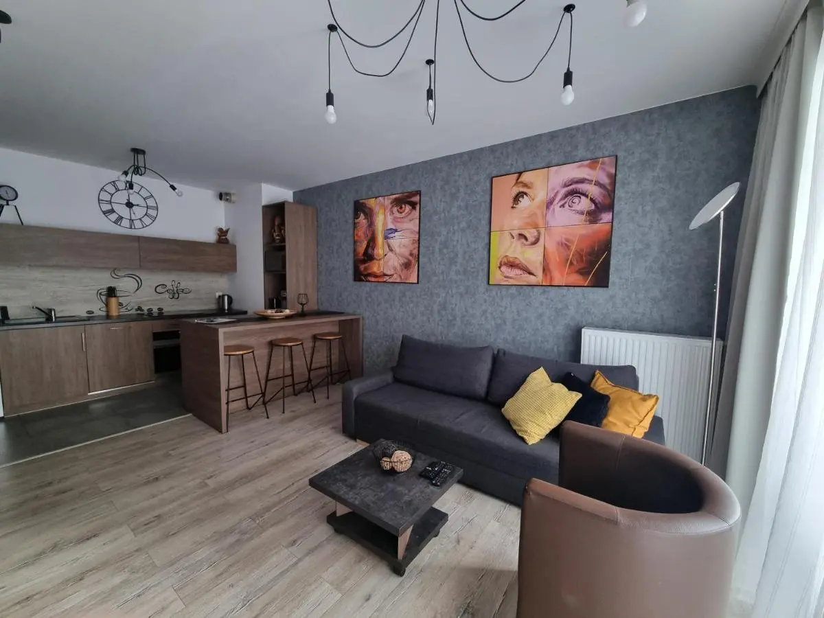 Image 1 of Q Apart GRAND – 3 pokojowe klimatyzowane apartamenty przy Manufakturze z garażem Gratis, FV