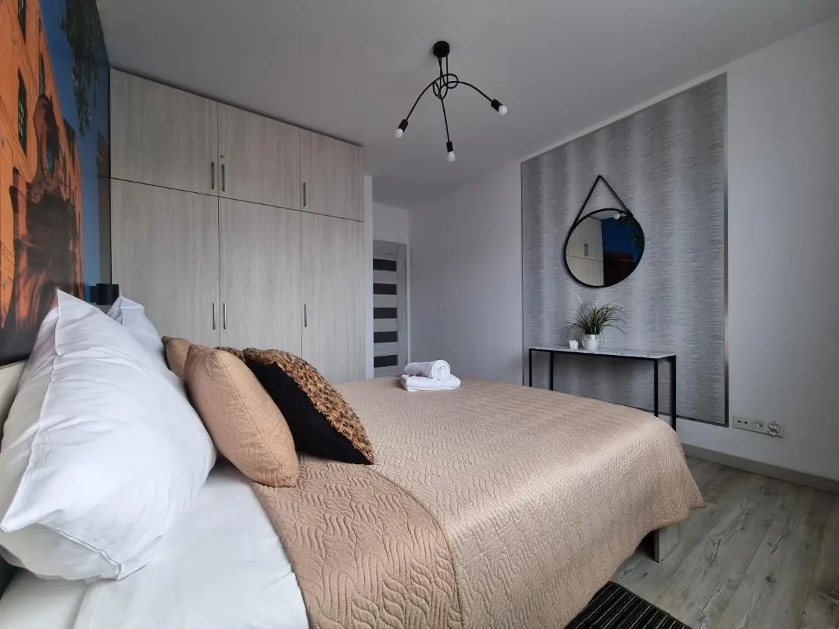 Image 4 of Q Apart Meta -1, 2 lub 3-pokojowe, klimatyzowane apartamenty przy Manufakturze z garażem lub parkingiem Gratis, FV