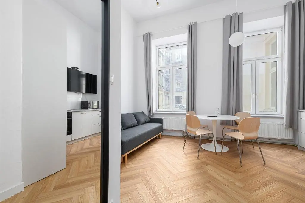 Image of RentPlanet – Apartamenty Rewolucji 1905