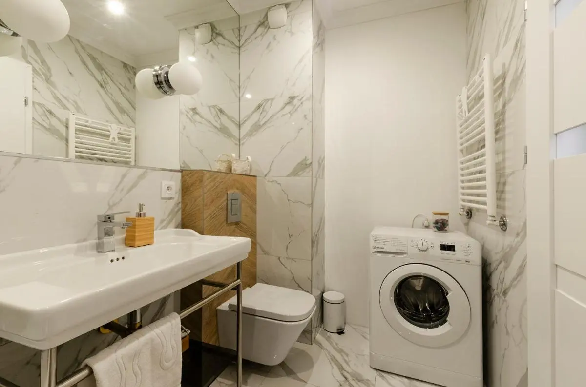 Image 2 of SKY Home-Sun 2 Apartament -Manufaktura, Bezpłatny Parking, Dostęp na kod