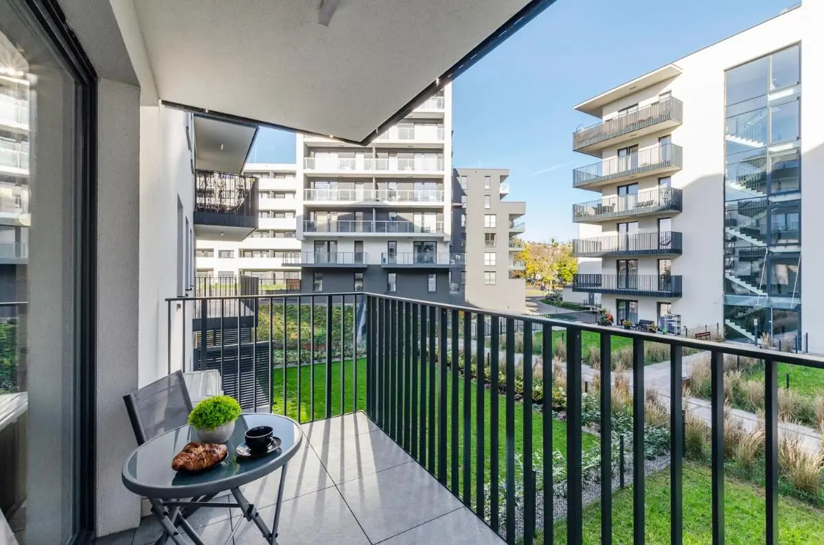 Image 5 of SKY Home- Blue Apartament -Manufaktura, Bezpłatny Parking, Klima, Dostęp na KOD