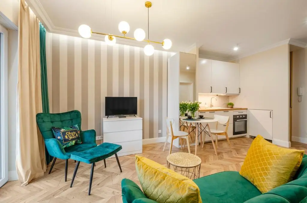 Image of SKY Home- Green Apartament -Manufaktura, Bezpłatny Parking, Klimatyzacja, Dostęp na KOD