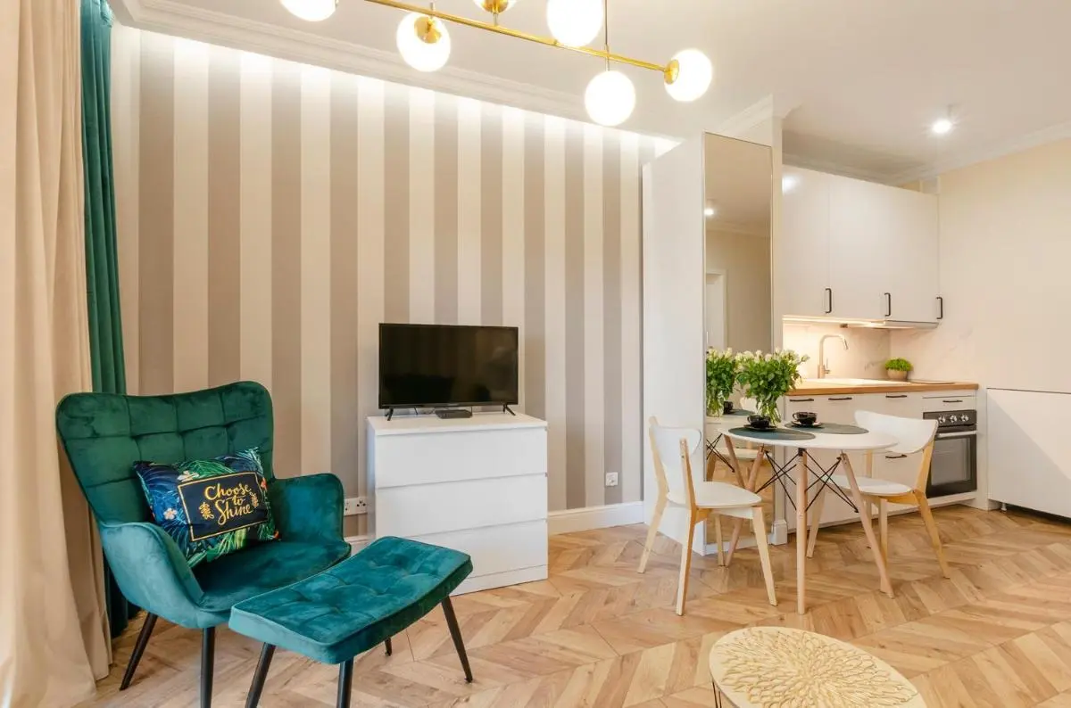 Image 5 of SKY Home- Green Apartament -Manufaktura, Bezpłatny Parking, Klimatyzacja, Dostęp na KOD