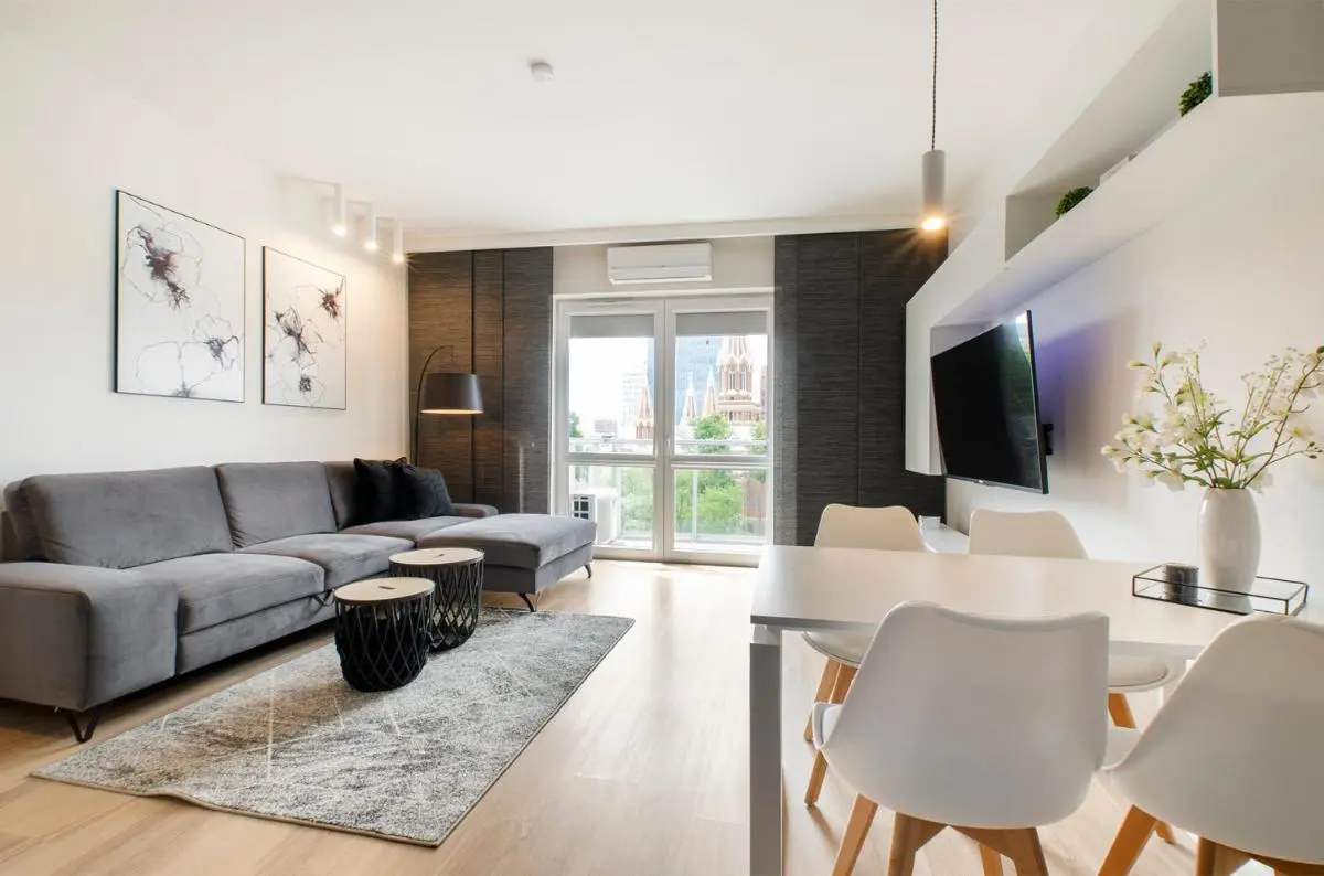 Image 4 of SKY Home- Ilumino Apartment -Centrum, Parking, Klimatyzacja, Dostęp na Kod