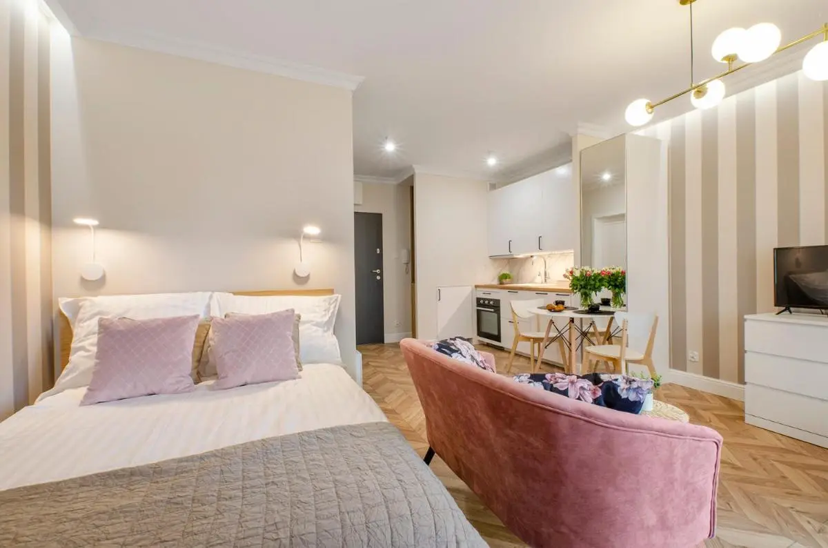 Image 6 of SKY Home- Rose Apartament -Manufaktura, Bezpłatny Parking, Klima, Dostęp na KOD