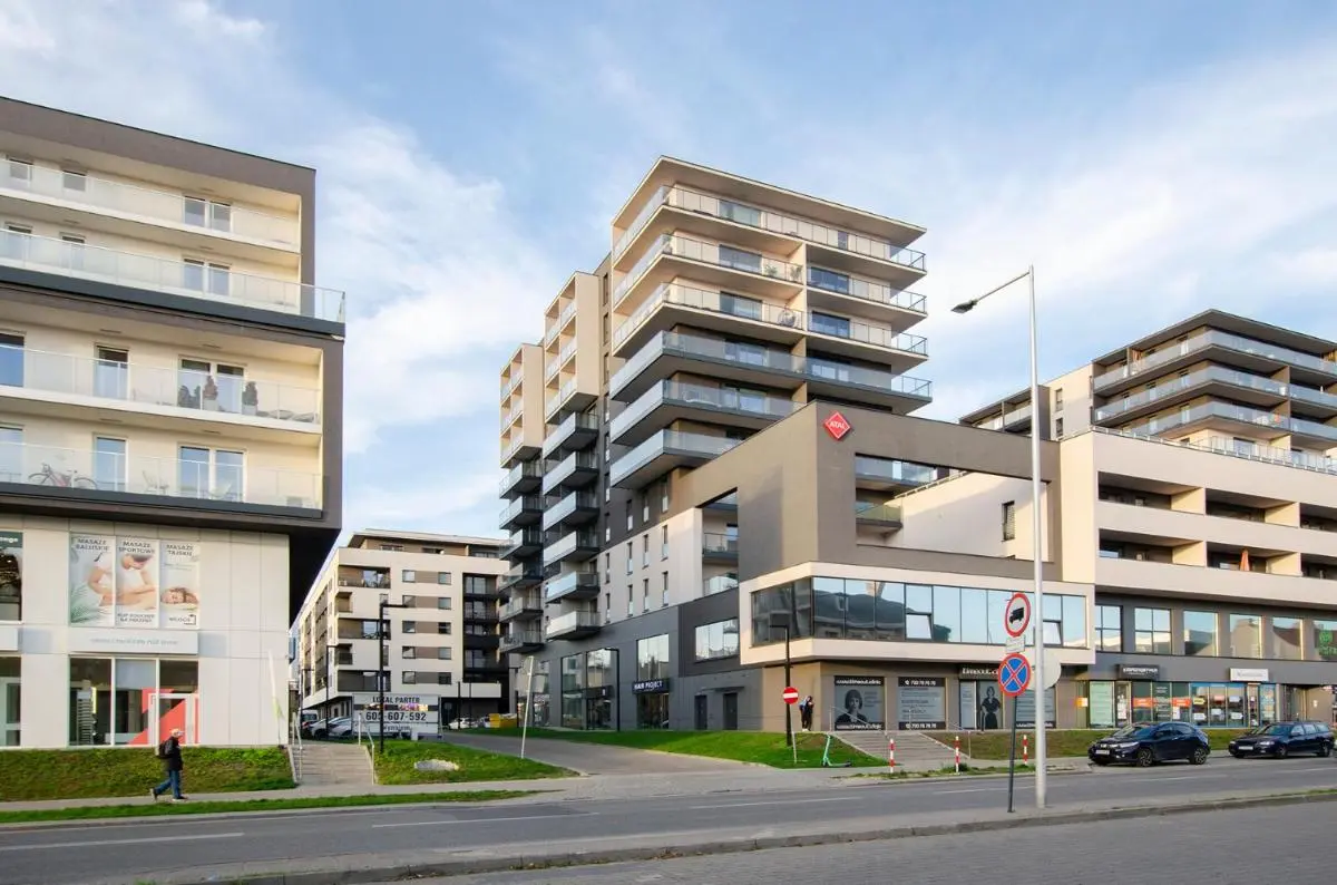 Image 5 of SKY Home- Rose Apartament -Manufaktura, Bezpłatny Parking, Klima, Dostęp na KOD