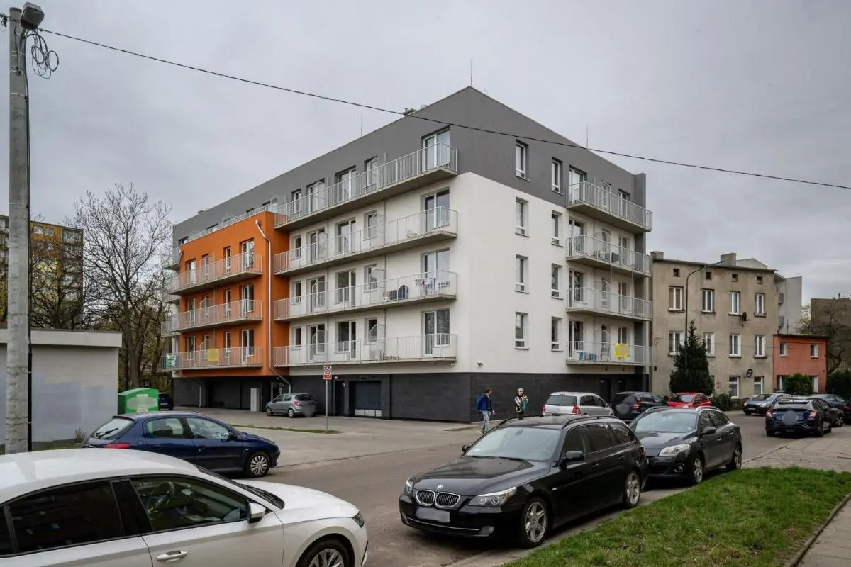 Image 5 of Sea Breeze Apartment- FengShui4u