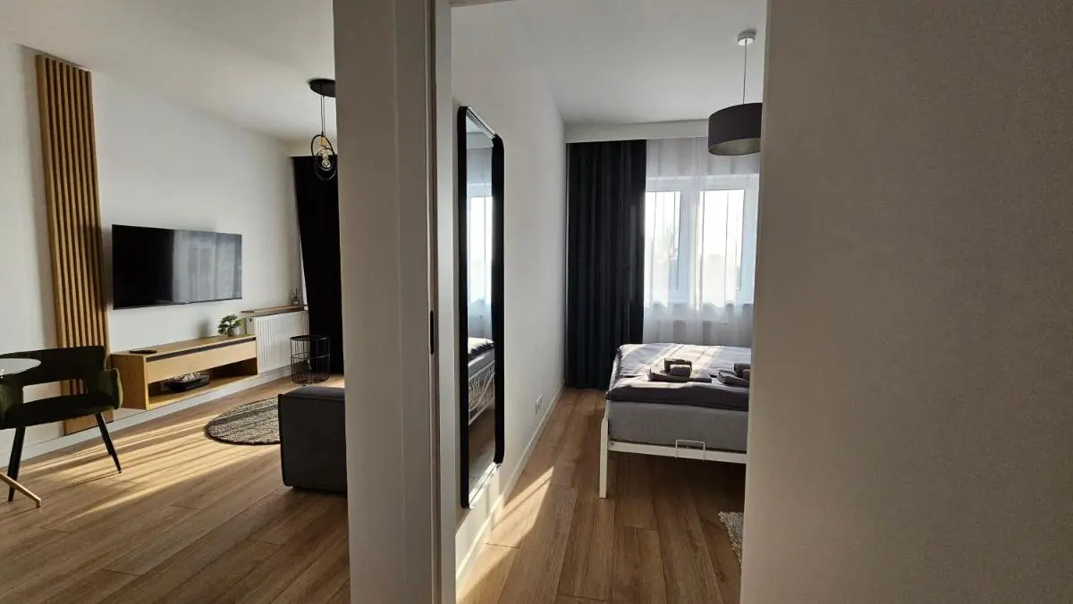 Image 4 of Sky Apart W21 Atlas Arena