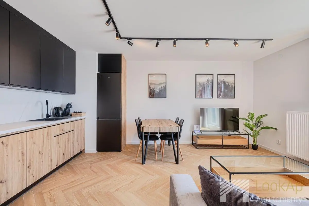 Image 3 of Slovianka Sky View by LookAp parking, Jacuzzi, basen – sauna i strefa cooworkingowa wyłączone z użytku do połowy września