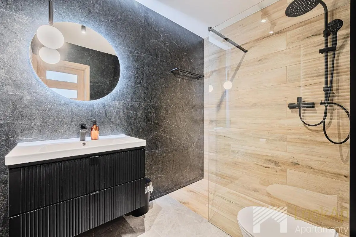 Image 2 of Slovianka Sky View by LookAp parking, Jacuzzi, basen – sauna i strefa cooworkingowa wyłączone z użytku do połowy września