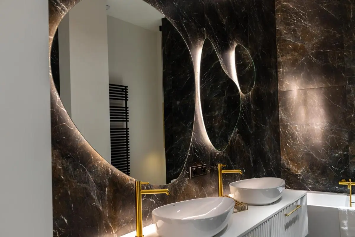 Image 1 of Srebrna Luxury Apartments – willa fabrykancka – wnętrza premium