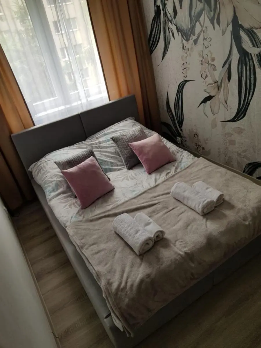 Image 3 of Sunny Boat Apartment