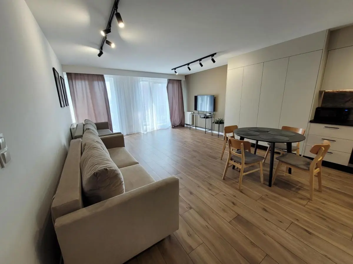 Image 2 of Targowa 53 – Green & Central