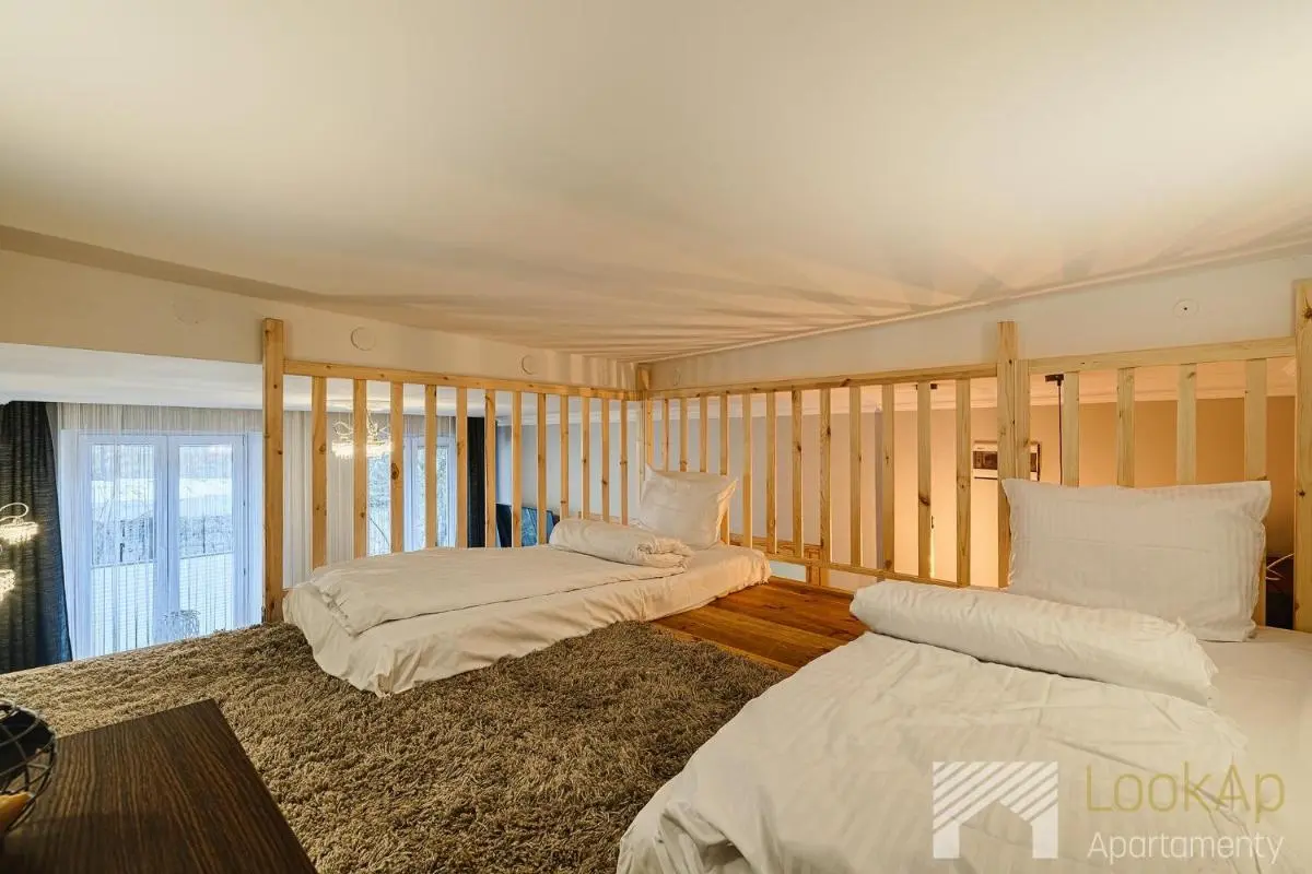 Image 1 of Targowa Black by LookAp – Parking gratis