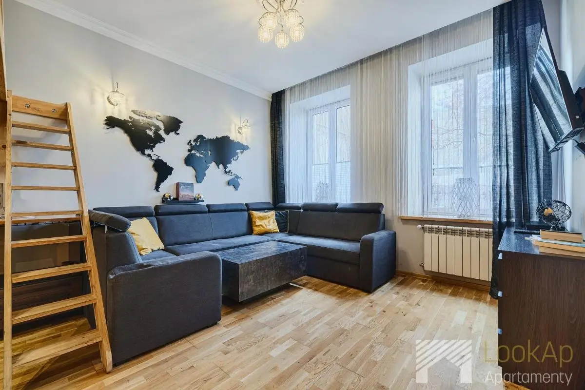 Image 4 of Targowa Black by LookAp – Parking gratis