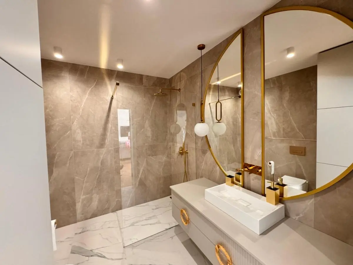 Image 2 of Taupe II Wyjątkowy Apartament w centrum Łodzi