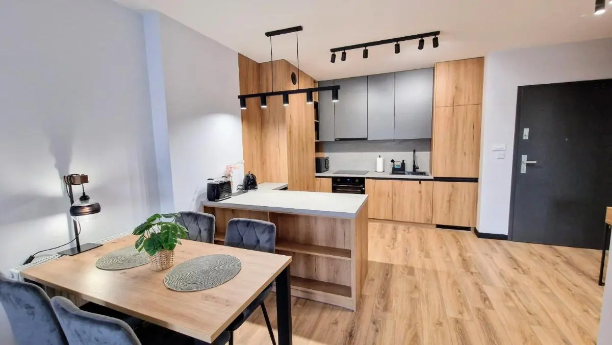 Image 2 of The Luxury Manufaktura Loft Free Parking