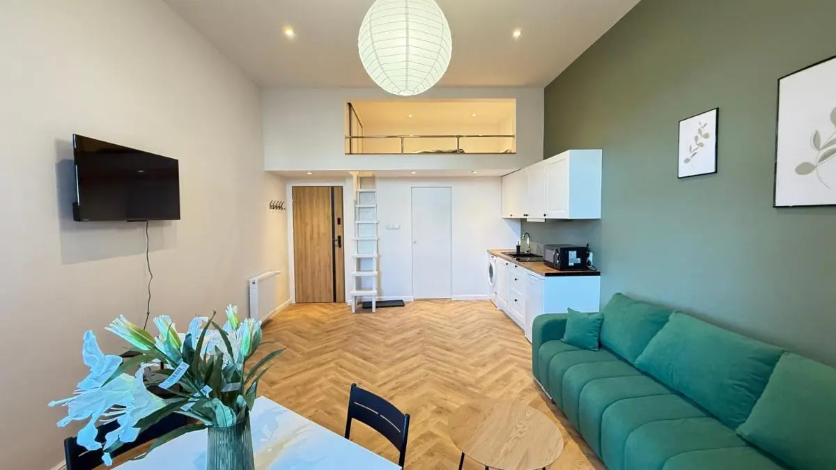 Image 1 of Tuwima Apart Green by DreamAp