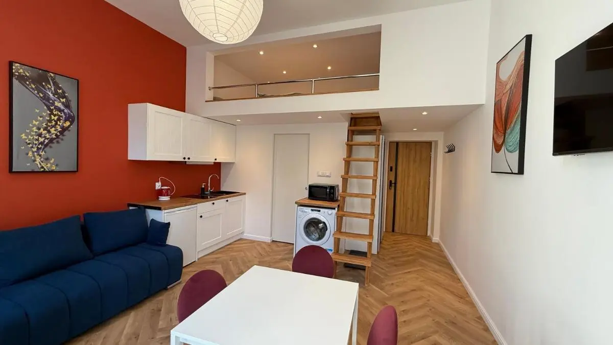 Image 2 of Tuwima Apart Red by DreamAp