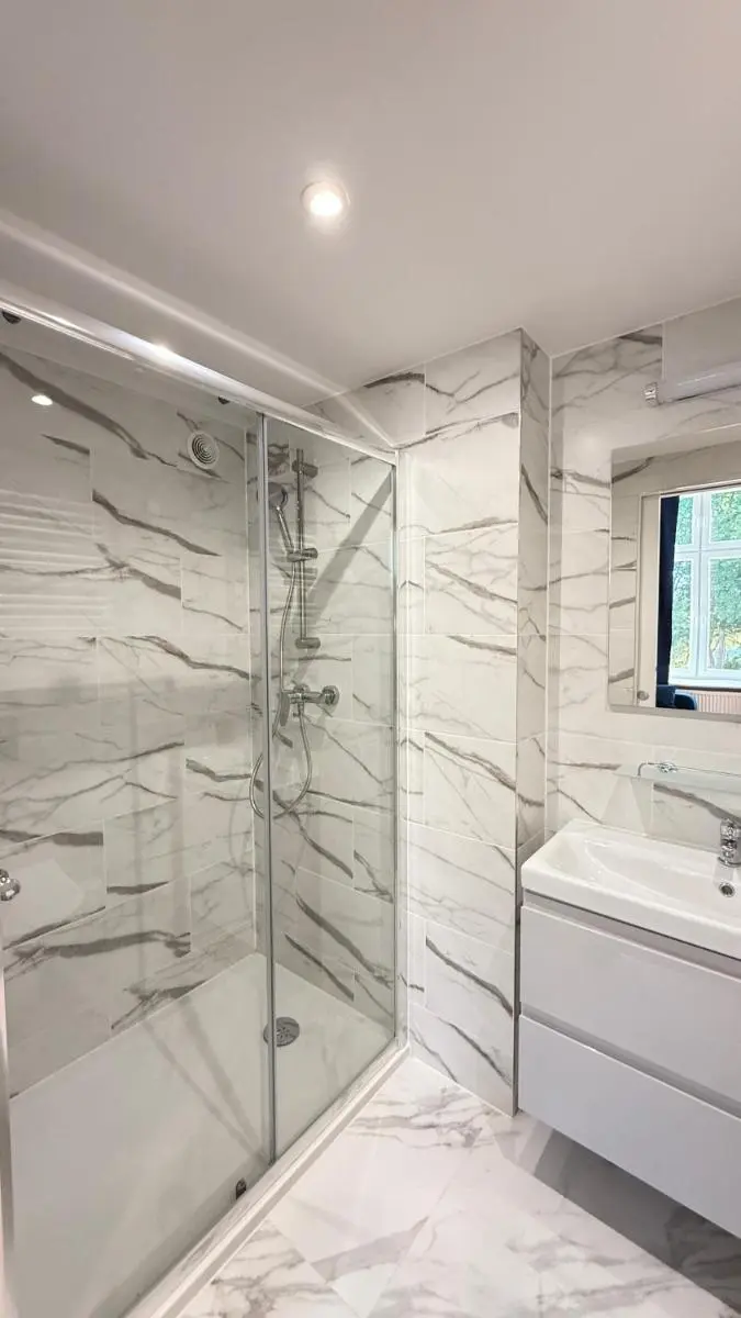 Image 3 of Tuwima Apart Red by DreamAp