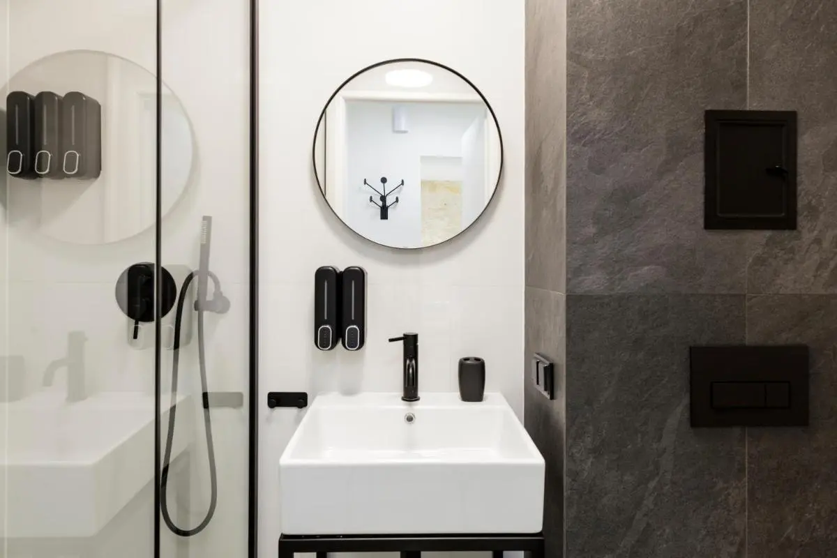 Image 2 of Uni Apartament