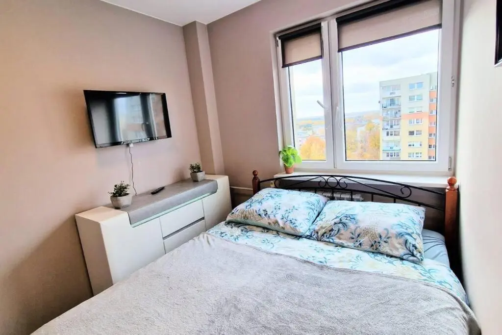 Image 1 of UrbanOasis8thFloor-Airport-AtlasArena-Orientarium