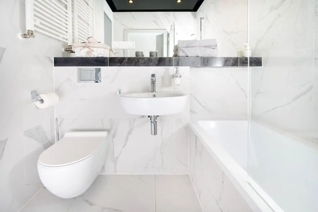 Image 2 of Urban Chic – One Bedroom Apartment – Gdanska