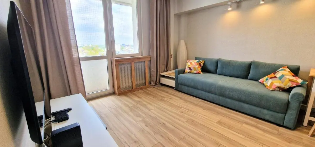 Image 4 of Urban Vibe – Manhattan 10th Floor Piotrkowska Parking