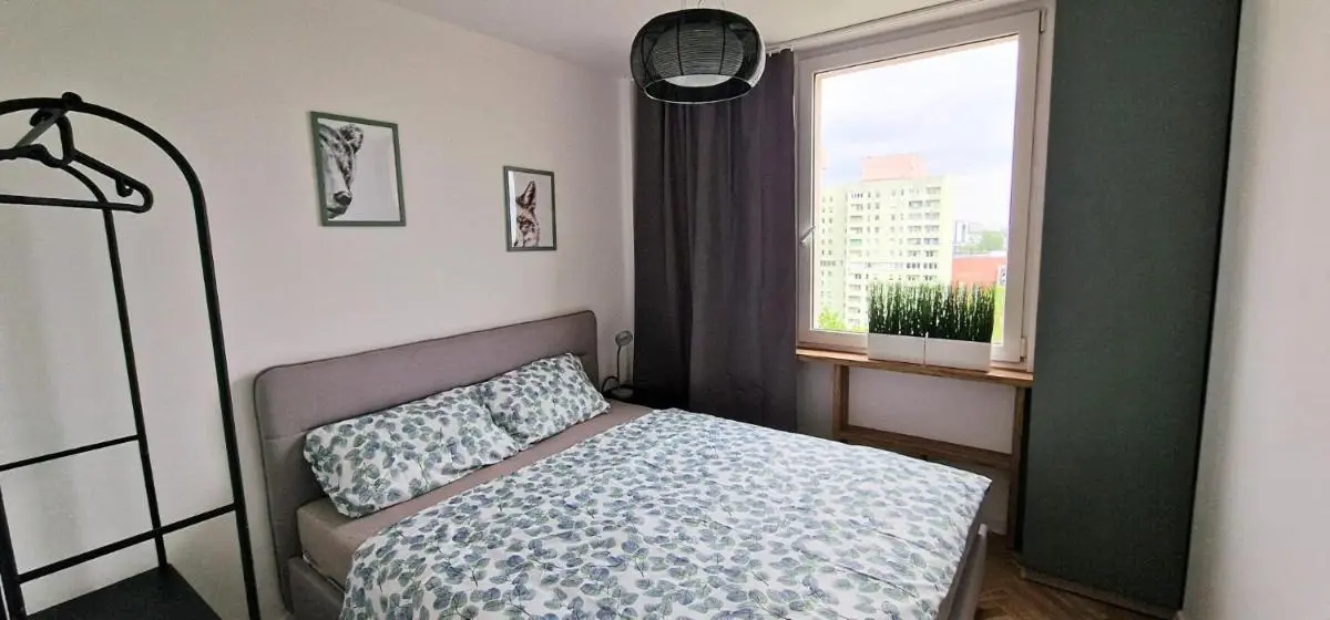 Image 1 of Urban Vibe – Manhattan 10th Floor Piotrkowska Parking