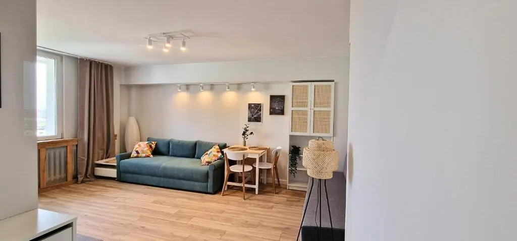 Image of Urban Vibe – Manhattan 10th Floor Piotrkowska Parking