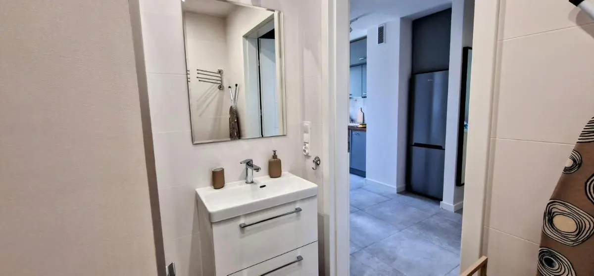 Image 2 of Urban Vibe – Manhattan 10th Floor Piotrkowska Parking