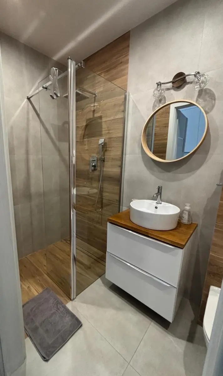 Image 3 of Urocza i nowoczesna kawalerka – Łódź w pobliżu centrum