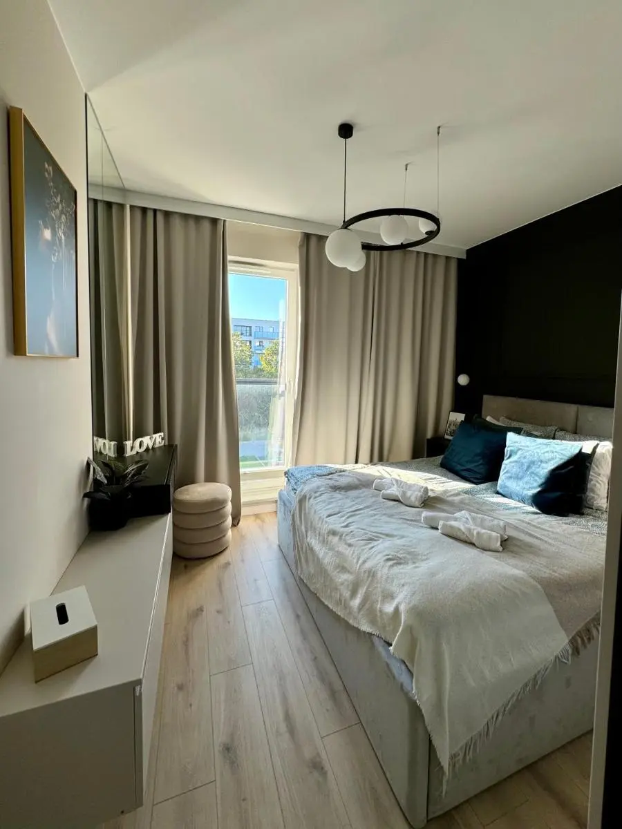 Image 6 of Wings&Dreams Apartments – Atlas Arena, ZOO, lotnisko, parking, winda, balkon