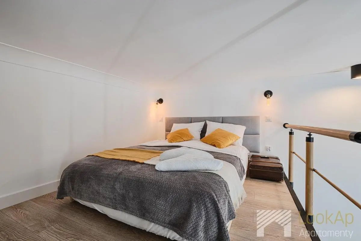 Image 6 of Wólczańskie Motyle by LookAp