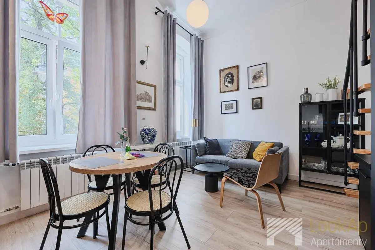 Image 3 of Wólczańskie Motyle by LookAp