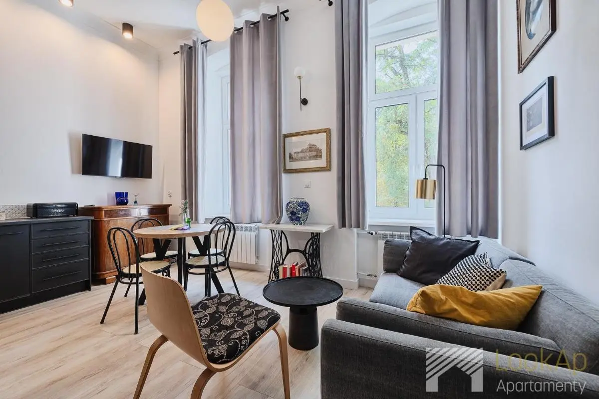 Image 4 of Wólczańskie Motyle by LookAp